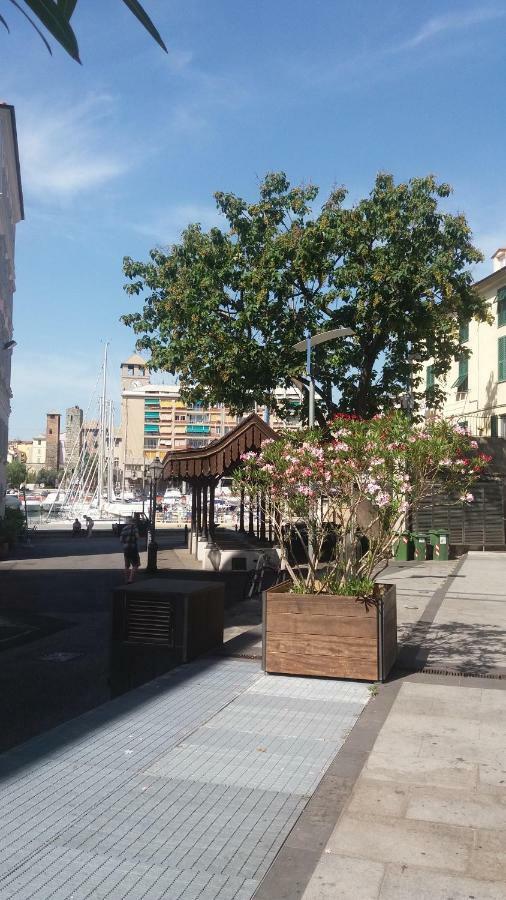 Apartament Bilocale Nell'Antica Darsena Savona Zewnętrze zdjęcie